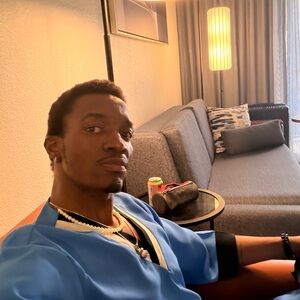 Awesome 🦋Taylor made Vintage Blue and Black King’s Shirt